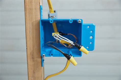 devices to splice wire in a junction box|how to splice residential wiring.